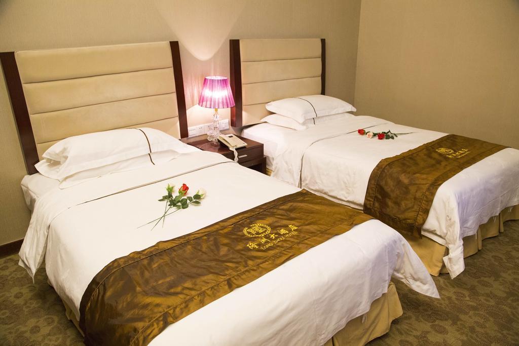 Long Zhou Grand Hotel Гуанчжоу Номер фото