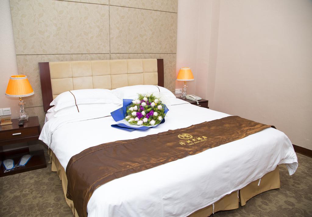 Long Zhou Grand Hotel Гуанчжоу Номер фото