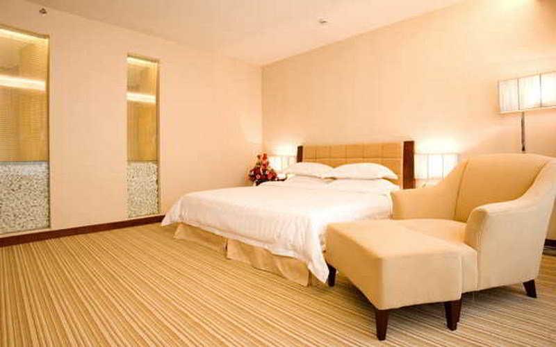 Long Zhou Grand Hotel Гуанчжоу Номер фото